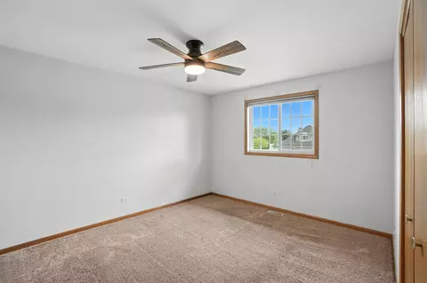 832 Robin Ct, Dyer, IN 46311 photo 18