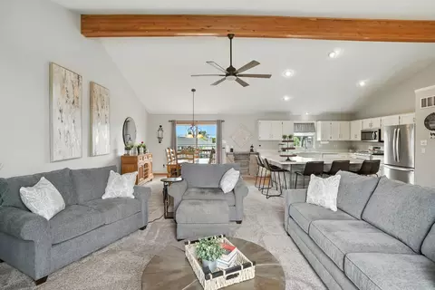 832 Robin Ct, Dyer, IN 46311 photo 7