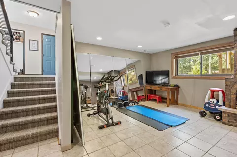Entry Way - 5592 E 1100, De Motte, IN 46310 photo 2 of 2