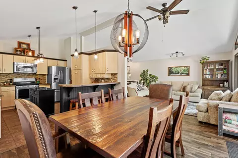 Dining - 5592 E 1100, De Motte, IN 46310 photo 2 of 2