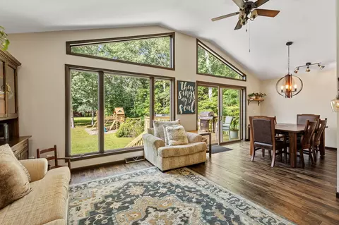 Living - 5592 E 1100, De Motte, IN 46310 photo 1 of 4