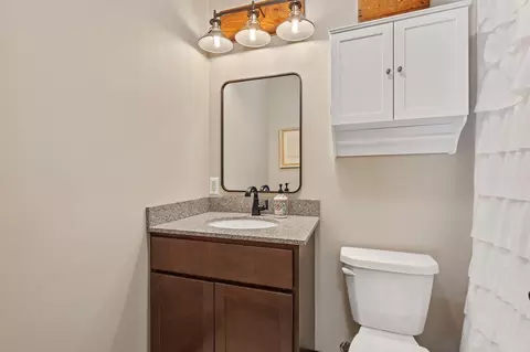 Bath - 5592 E 1100, De Motte, IN 46310 photo 1 of 4