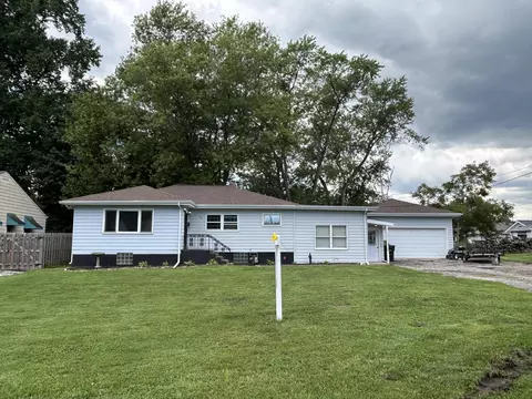 36 N Linda St, Hobart, IN 46342