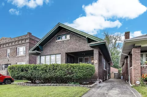 37 Elizabeth St, Hammond, IN 46320