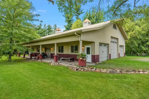 16280 Hendricks St, Lowell, IN 46356 photo 3