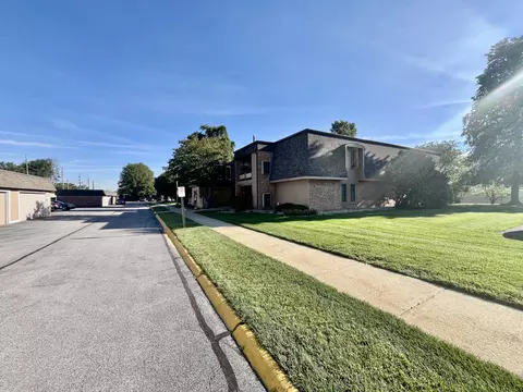 8745 Janeway Ct #4, Munster, IN 46321 photo 17