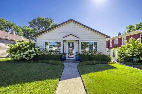 3943 Henry Ave, Hammond, IN 46327