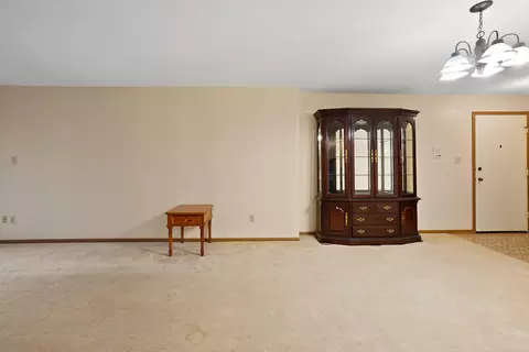 2003 45th St #101, Highland, IN 46322 photo 8