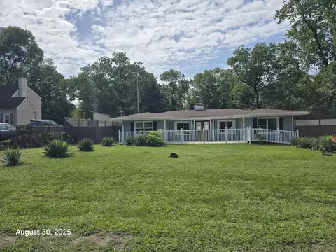 Exterior - 2345 Ranburn Dr, Gary, IN 46408 photo 1 of 2