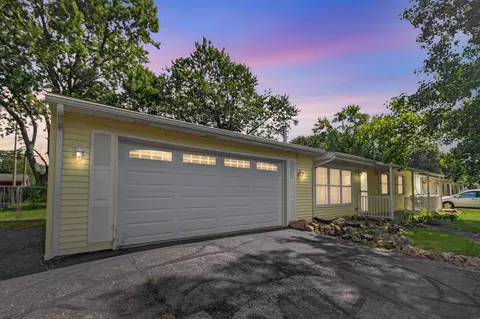 781 Governor Rd, Valparaiso, IN 46385