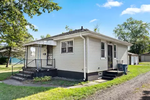 4665 Pierce St, Gary, IN 46408 photo 2