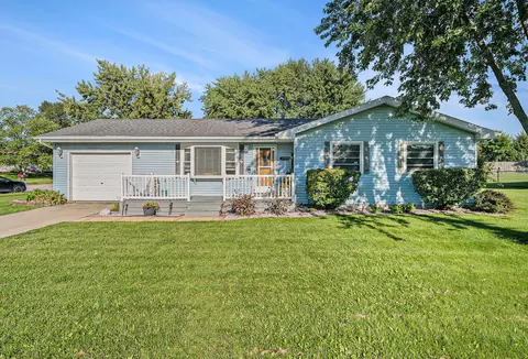 17513 Calhoun St, Lowell, IN 46356