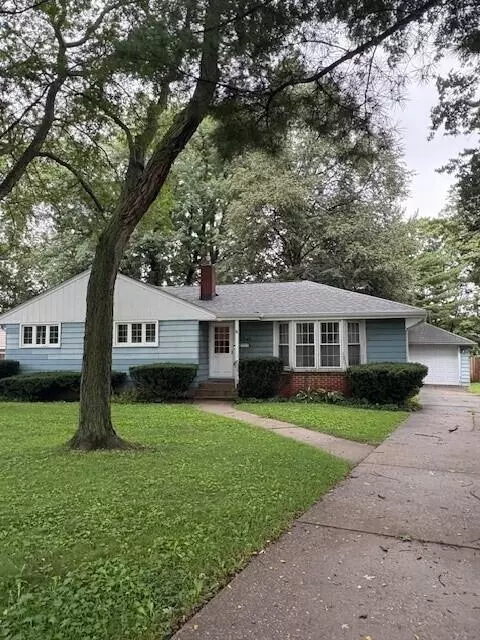8940 Parrish Ave, Highland, IN 46322