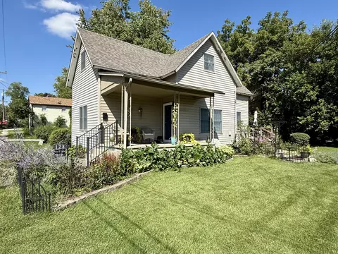 128 Halsted St, Lowell, IN 46356