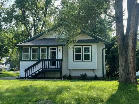 610 Elmhurst Ave, Valparaiso, IN 46385