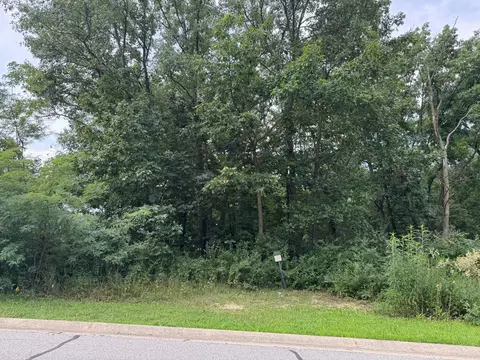 30 Davidano Ct, Crown Point, IN 46307
