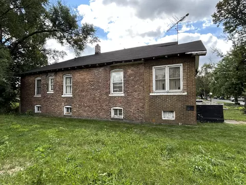 Exterior - 1151 Delaware St, Gary, IN 46407 photo 5 of 6