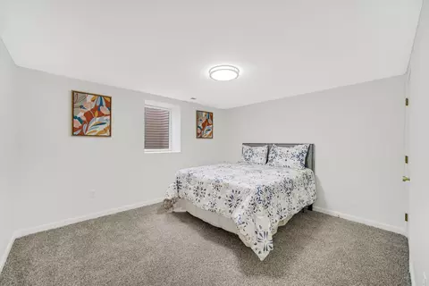 Bedroom - 8304 Monroe Ave, Munster, IN 46321 photo 6 of 6