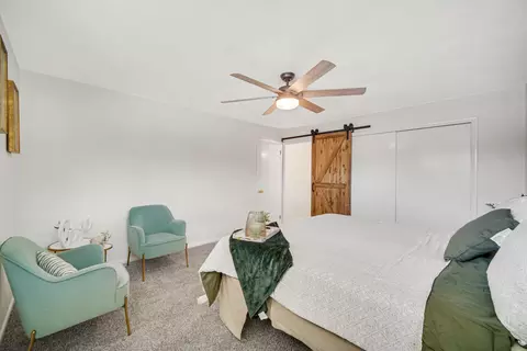 Bedroom - 8304 Monroe Ave, Munster, IN 46321 photo 4 of 6