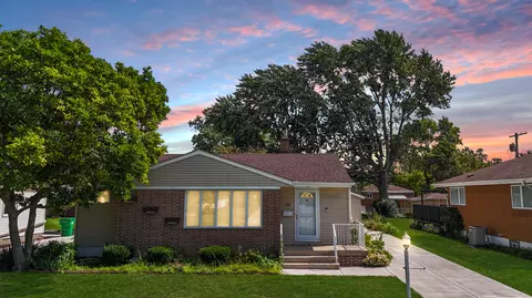 7911 Jackson Ave, Munster, IN 46321