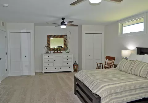 Bedroom - 7761 E Miller Ln, Hobart, IN 46342 photo 3 of 10
