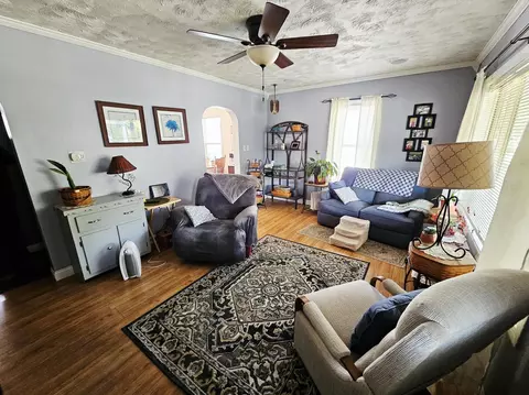 Living - 2800 W 39th Pl, Gary, IN 46408 photo 2 of 3