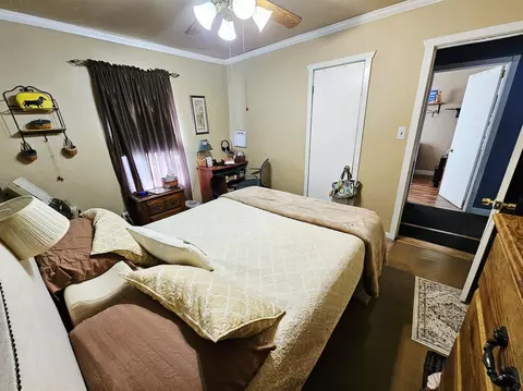 Bedroom - 2800 W 39th Pl, Gary, IN 46408 photo 2 of 4