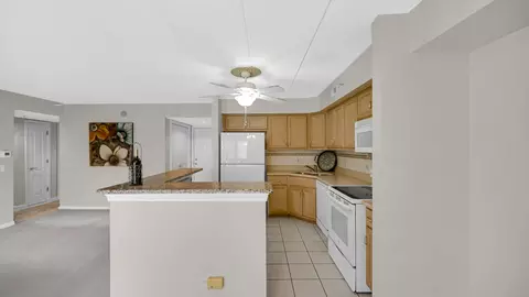 408 Swan Dr #2D, Dyer, IN 46311 photo 10