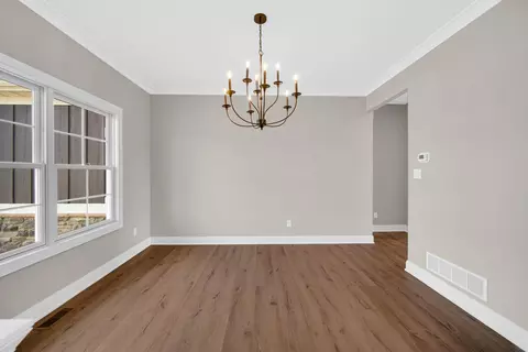 13049 Spirea Ave, Saint John, IN 46373 photo 4