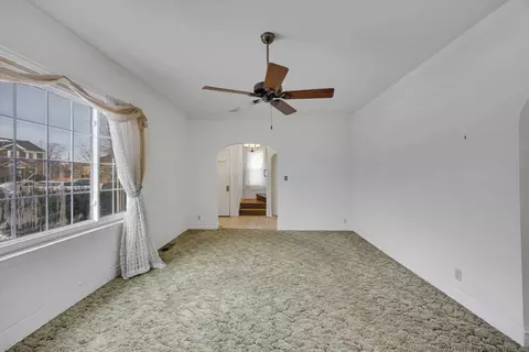 643 Mckinley St, Gary, IN 46404 photo 4
