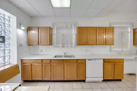 643 Mckinley St, Gary, IN 46404 photo 9