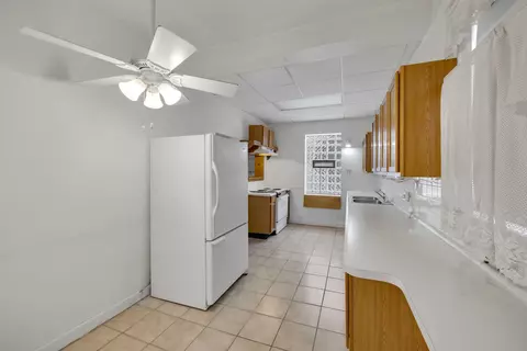 643 Mckinley St, Gary, IN 46404 photo 6