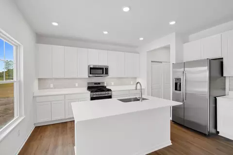 Kitchen - 12914 109th Pl, Dyer, IN 46311 photo 4 of 4