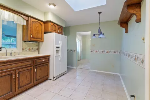 321 Elizabeth Dr, Crown Point, IN 46307 photo 12