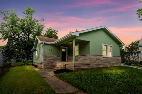1321 Jackson St, Hobart, IN 46342