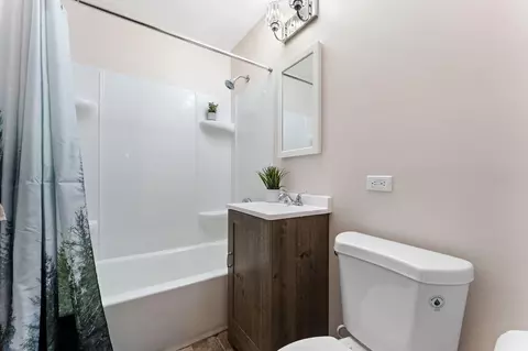 Bath - 1845 N Jay Ave, Griffith, IN 46319 photo 1 of 1
