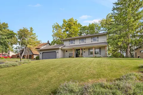 459 Amhurst Rd, Valparaiso, IN 46385