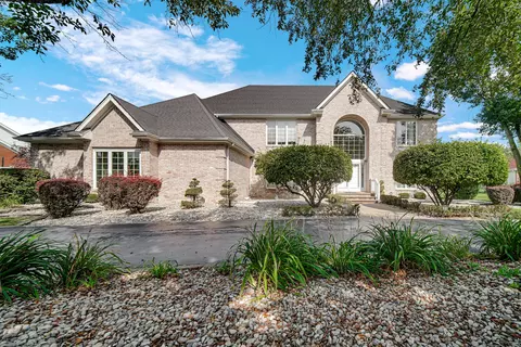 1224 Muirfield Dr, Schererville, IN 46375