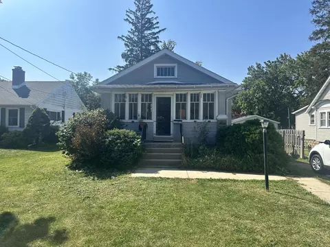 312 N Kelly St, Hobart, IN 46342