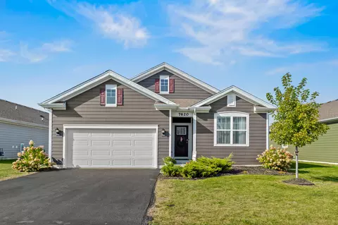 7620 W 105th Pl, Crown Point, IN 46307