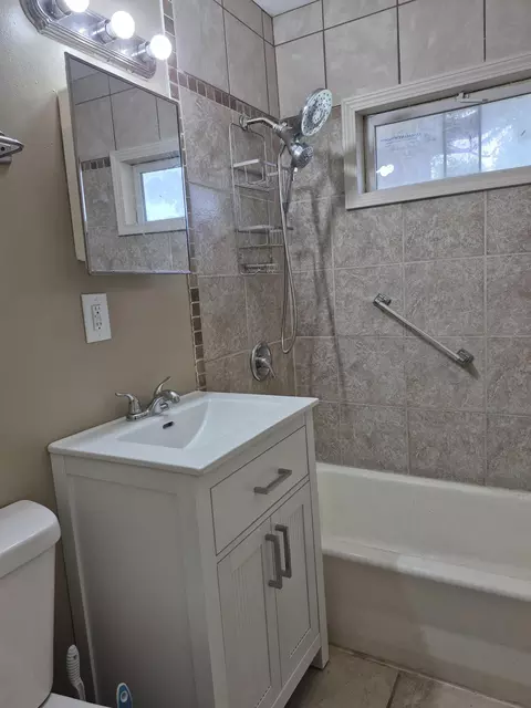 785 Taney St, Gary, IN 46404 photo 6