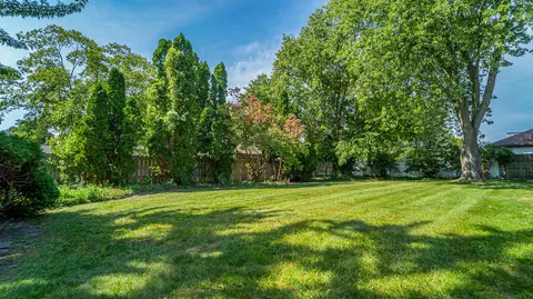 Exterior - 1320 Cedarcrest Dr, Munster, IN 46321 photo 2 of 5