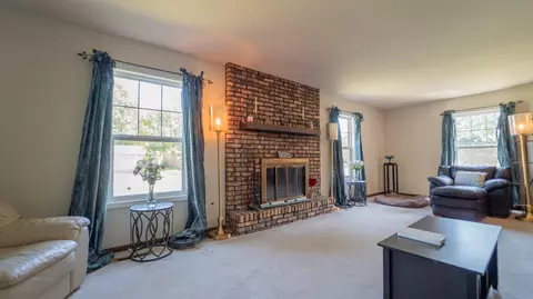 Living - 1320 Cedarcrest Dr, Munster, IN 46321 photo 2 of 2