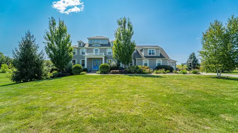 520 E 700, Valparaiso, IN 46383