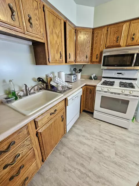 Kitchen - 2721 Birch Ave, Whiting, IN 46394 photo 1 of 3