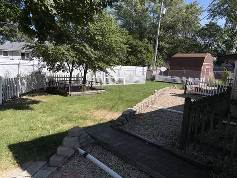 527 Osage Dr, Dyer, IN 46311 photo 4