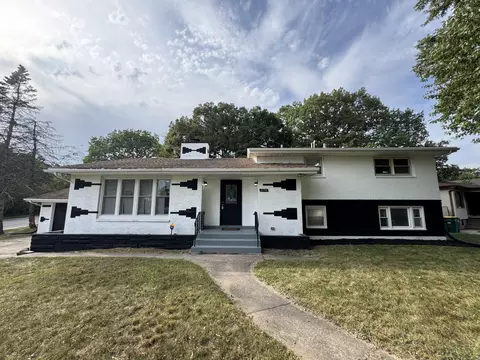 2274 Hendricks St, Gary, IN 46404