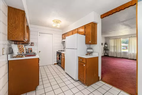 Kitchen - 4341 King Ct, Gary, IN 46408 photo 2 of 2
