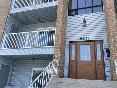 9621 Merrillville Rd #203, Crown Point, IN 46307