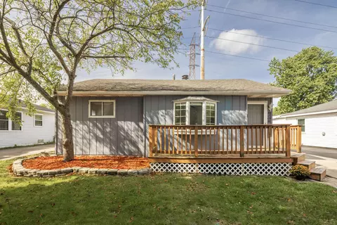 8208 Gordon Dr, Highland, IN 46322